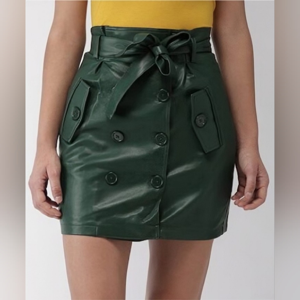 Forever 21, Faux Leather Mini Skirt color Emerald